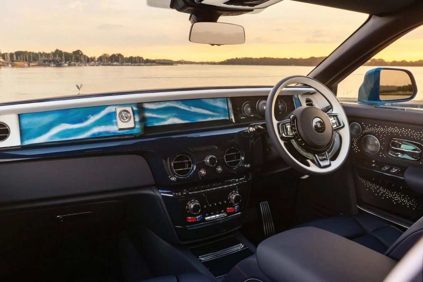 Η νέα Rolls-Royce Phantom Regatta είναι ένα «γιοτ» για την άσφαλτο!
